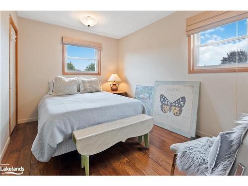 394 Fourth Street W, Collingwood, ON - Indoor Photo Showing Bedroom