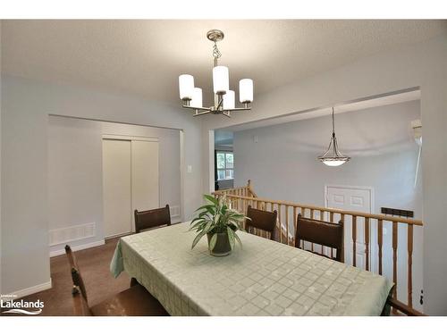 22 Silversands Crescent, Wasaga Beach, ON - Indoor Photo Showing Dining Room