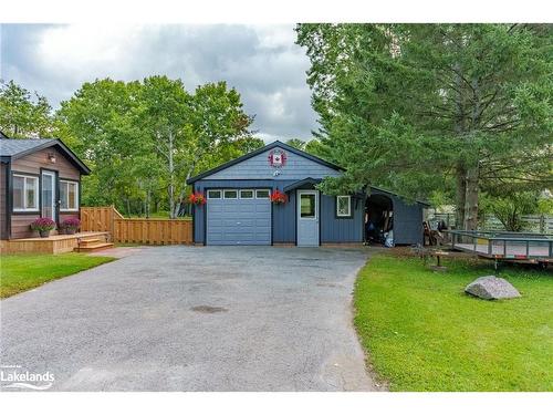 1190 Winhara Road, Gravenhurst, ON - Outdoor