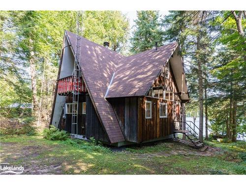 1363 West Oxbow Lake Road, Dwight, ON - Outdoor