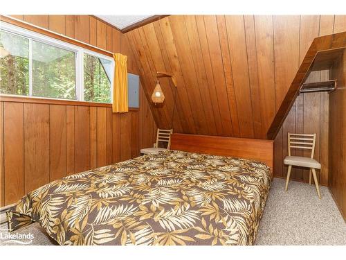 1363 West Oxbow Lake Road, Dwight, ON - Indoor Photo Showing Bedroom