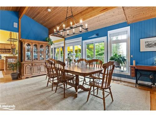 4467 & 4475 Kawagama Lake Road, Dorset, ON - Indoor Photo Showing Dining Room