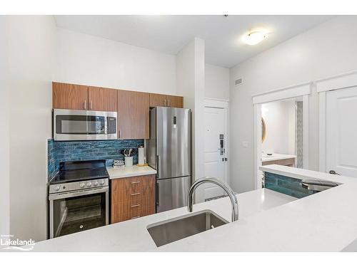 142-170 Jozo Weider Boulevard, Town Of Blue Mountains, ON - Indoor Photo Showing Kitchen