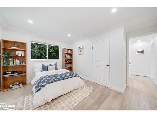 61 William St E, Caledon, ON - Indoor Photo Showing Bedroom