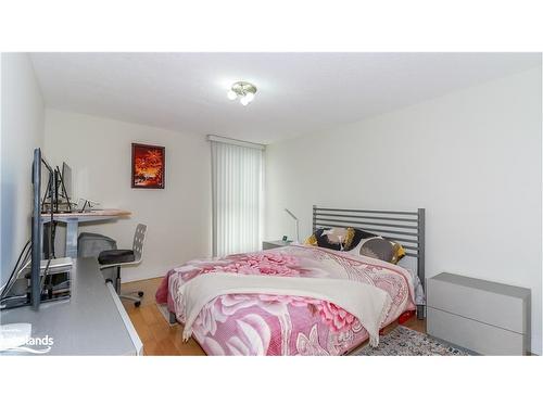 412-420 Mill Road, Toronto, ON - Indoor Photo Showing Bedroom