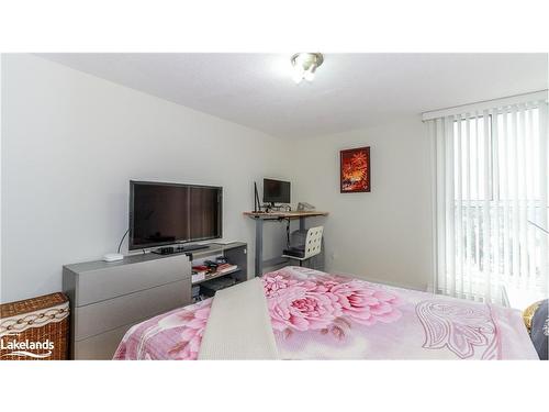 412-420 Mill Road, Toronto, ON - Indoor Photo Showing Bedroom