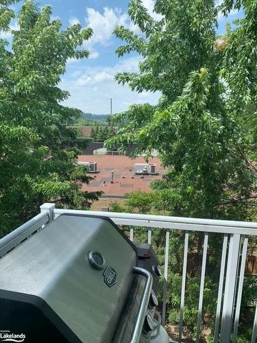 16-235 Ferndale Drive S, Barrie, ON - Outdoor With Balcony