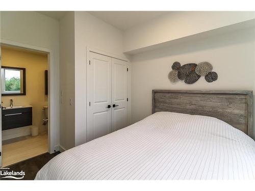 107-12 Beausoleil Lane, The Blue Mountains, ON - Indoor Photo Showing Bedroom