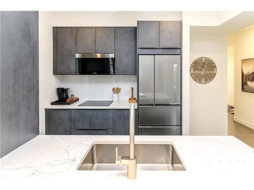 107-12 Beausoleil Lane, The Blue Mountains, ON - Indoor Photo Showing Kitchen With Double Sink