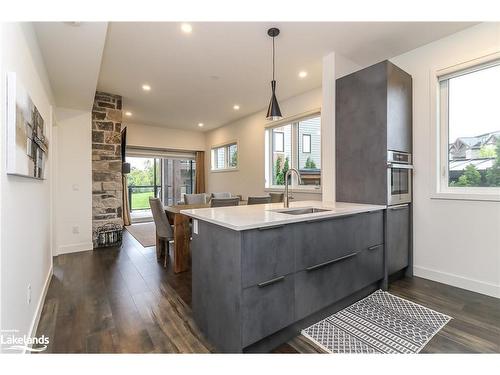 107-12 Beausoleil Lane, The Blue Mountains, ON - Indoor Photo Showing Kitchen With Upgraded Kitchen