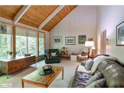 260 Woodland Drive, Huntsville, ON - Indoor Photo Showing Living Room