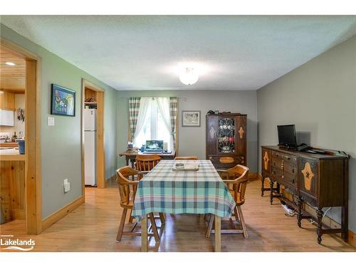 260 Woodland Drive, Huntsville, ON - Indoor Photo Showing Dining Room