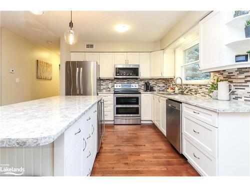 7714 36/37 Nottawasaga Sideroad, Nottawa, ON - Indoor Photo Showing Kitchen With Upgraded Kitchen