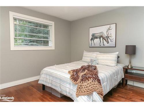 7714 36/37 Nottawasaga Sideroad, Nottawa, ON - Indoor Photo Showing Bedroom