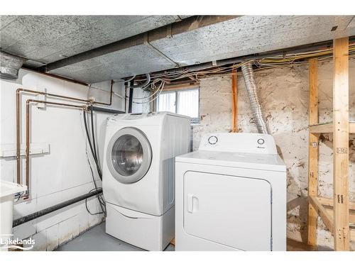 162 Avondale Street, Hamilton, ON - Indoor Photo Showing Laundry Room