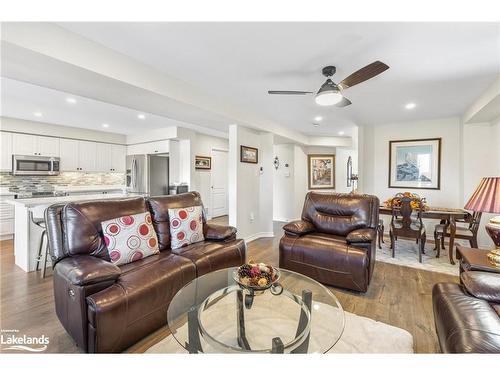 50 Masters Crescent, Port Severn, ON - Indoor Photo Showing Living Room