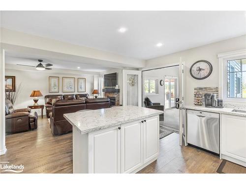 50 Masters Crescent, Port Severn, ON - Indoor Photo Showing Kitchen