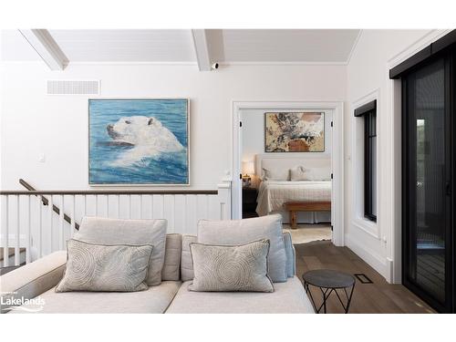 176 Fifth Street, Collingwood, ON - Indoor Photo Showing Bedroom