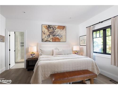 176 Fifth Street, Collingwood, ON - Indoor Photo Showing Bedroom