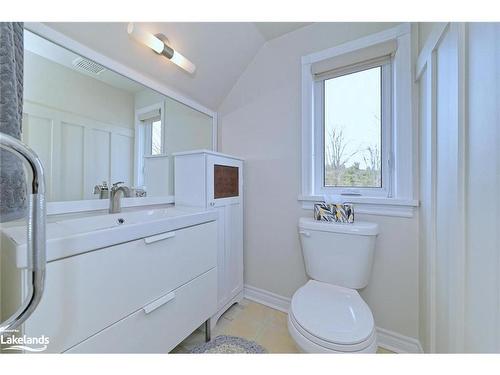 708148 21 County Road, Mulmur, ON - Indoor Photo Showing Bathroom