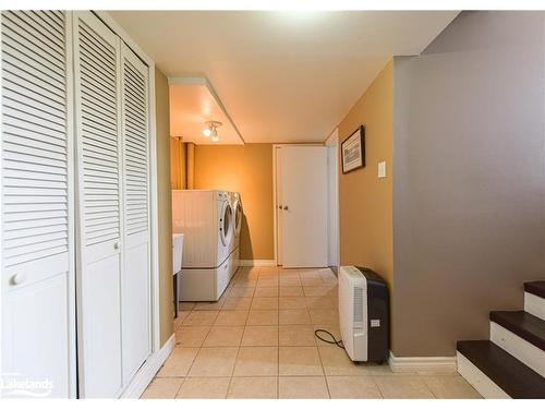 18 Lankin Avenue, Bracebridge, ON - Indoor Photo Showing Laundry Room