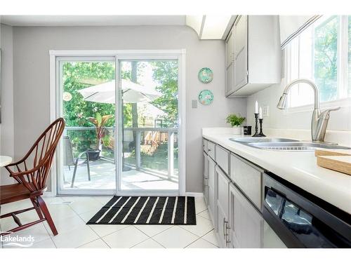 12 Jolyn Court, Markham, ON - Indoor Photo Showing Kitchen