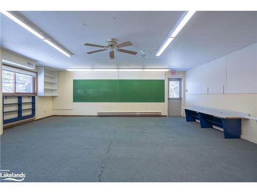 2483 Old Muskoka Road, Utterson, ON - Indoor Photo Showing Other Room