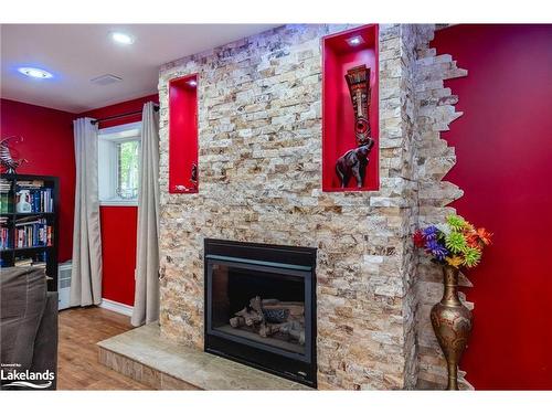 6 Parklane Court, Tiny, ON - Indoor Photo Showing Living Room With Fireplace