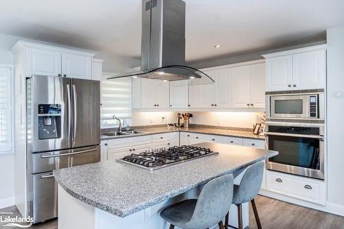 142 Mitchells Beach Road, Tay, ON - Indoor Photo Showing Kitchen With Double Sink