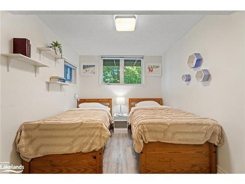 1059 Torpitt Road, Severn Bridge, ON - Indoor Photo Showing Bedroom