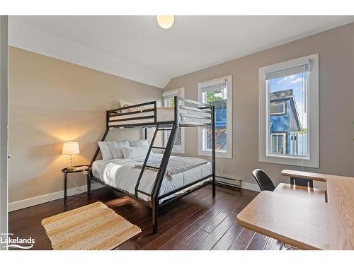 1059 Torpitt Road, Severn Bridge, ON - Indoor Photo Showing Bedroom