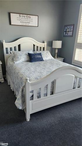 638 Johnston Park Avenue, Collingwood, ON - Indoor Photo Showing Bedroom