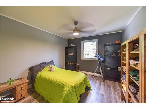 35 Adair Street, Orillia, ON - Indoor Photo Showing Bedroom