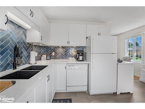 914 Montreal Street, Midland, ON - Indoor Photo Showing Kitchen With Double Sink