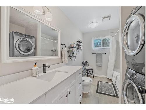 914 Montreal Street, Midland, ON - Indoor Photo Showing Laundry Room