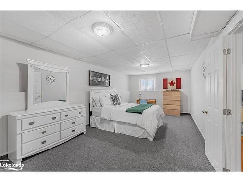 914 Montreal Street, Midland, ON - Indoor Photo Showing Bedroom