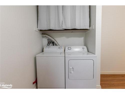 160 Melrose Avenue, Wasaga Beach, ON - Indoor Photo Showing Laundry Room