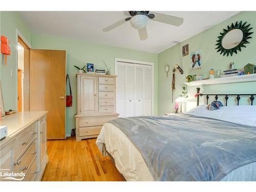 14 Saint Vincent Street, Collingwood, ON - Indoor Photo Showing Bedroom