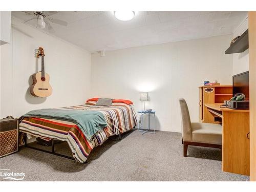 14 Saint Vincent Street, Collingwood, ON - Indoor Photo Showing Bedroom