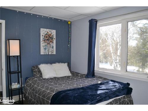 204 Mineral Springs Road, Huntsville, ON - Indoor Photo Showing Bedroom