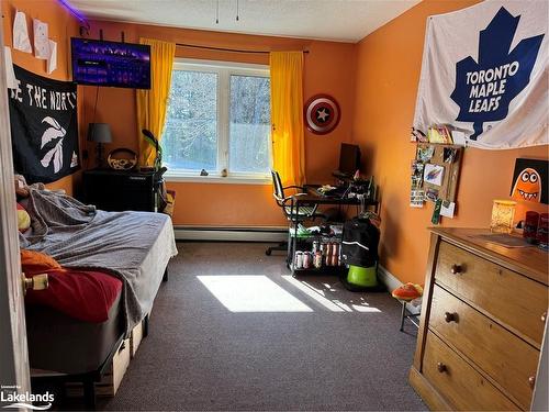 204 Mineral Springs Road, Huntsville, ON - Indoor Photo Showing Bedroom