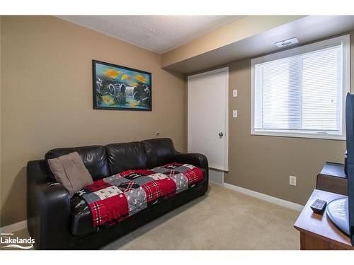 211-16 Westbury Road, Wasaga Beach, ON - Indoor