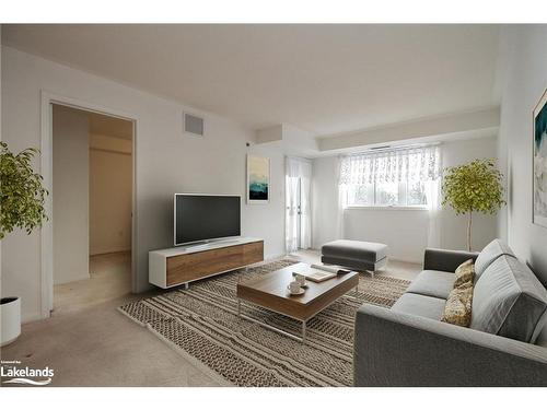 211-16 Westbury Road, Wasaga Beach, ON - Indoor Photo Showing Living Room