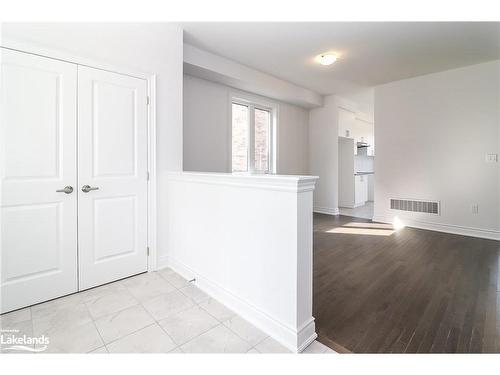 5 Amber Drive, Wasaga Beach, ON - Indoor Photo Showing Other Room