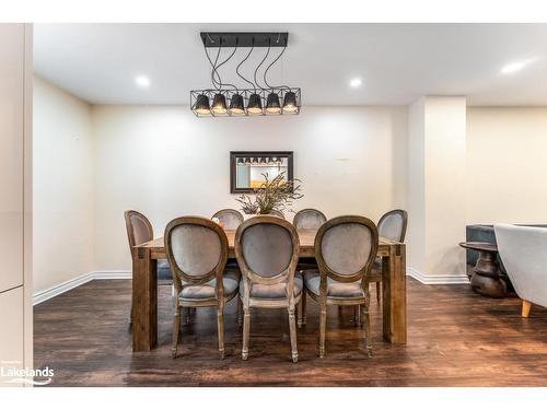 92 Oldhill Street, Richmond Hill, ON - Indoor Photo Showing Dining Room