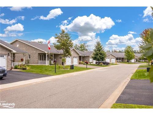 15 Chestnut Lane, Wasaga Beach, ON - Outdoor With Facade