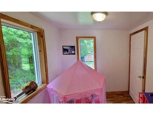 180 Wagner Street, Gravenhurst, ON - Indoor Photo Showing Bedroom