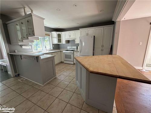 56 Smallman Drive, Wasaga Beach, ON - Indoor Photo Showing Kitchen