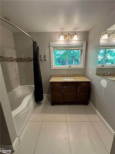 56 Smallman Drive, Wasaga Beach, ON - Indoor Photo Showing Bathroom