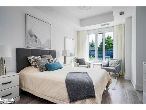 207-1 Hume Street, Collingwood, ON - Indoor Photo Showing Bedroom